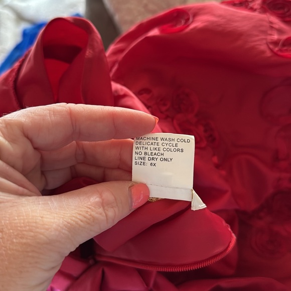 Girls Red Cap-Sleeve Formal Dress - Picture 6 of 6